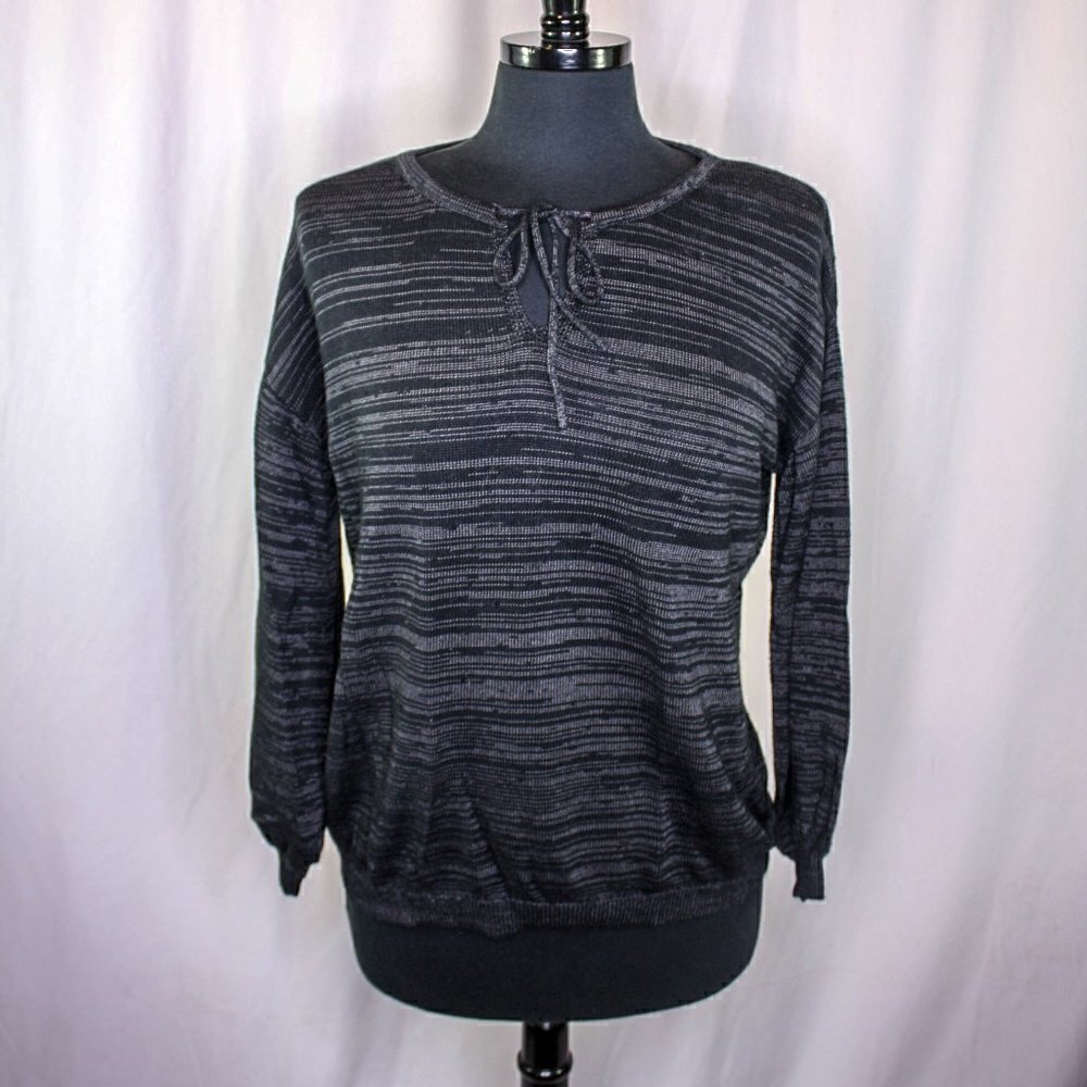 GAP Sweater Top Knit Black Gray Tie Front V Neckline Size S Tall